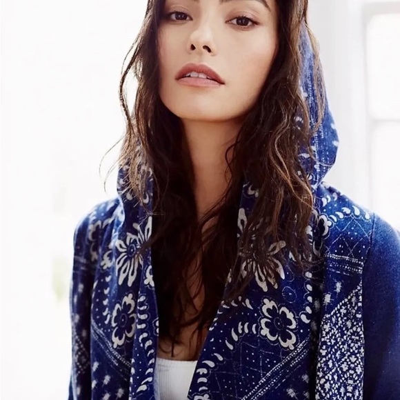 Free People FP Movement  Shibori Swing Cardigan Hoodie Indigo SZ M - Picture 4 of 14